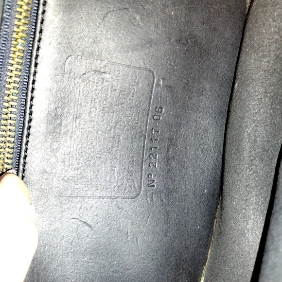 Coach Vintage Penny Pocket black leather Crossbody Purse 22117-06 USA - Picture 12 of 12